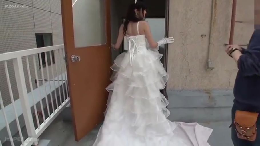 全身 · 婚纱 · 天台