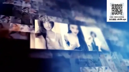 室內 · 半身 · 誘惑 · 正面 · 吊帶 · 擺姿勢 · 拼贴