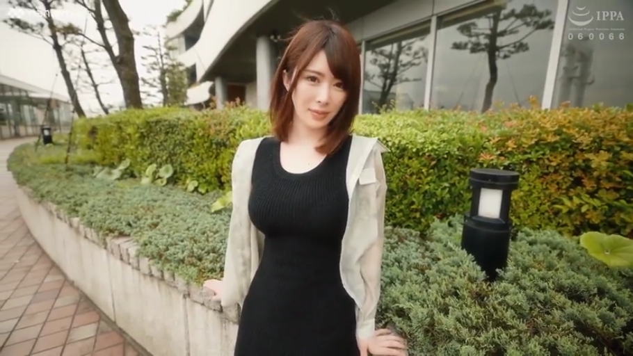 户外 · 黑色紧身裙