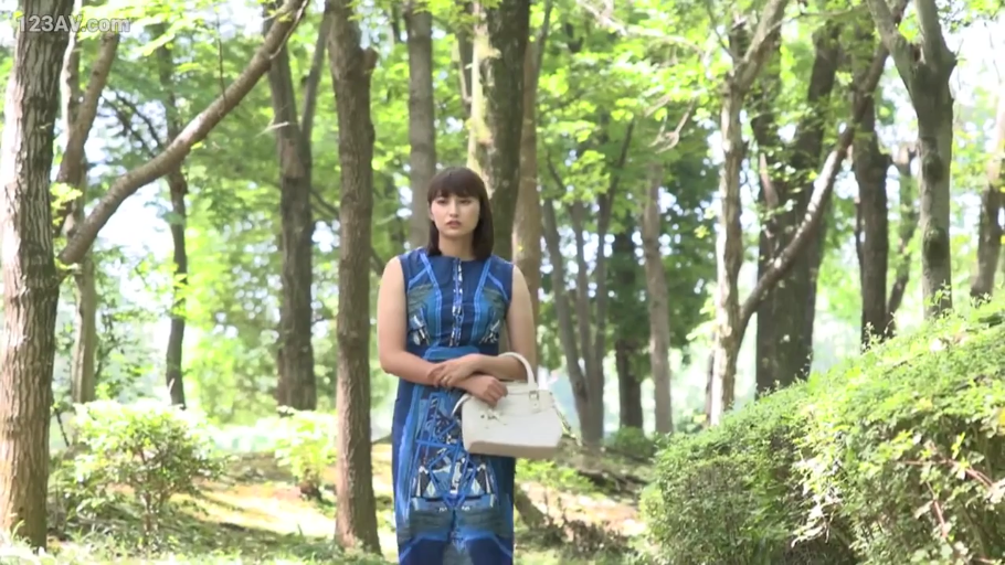 地毯 · 全身 · 享受 · 黑色蕾丝内衣 · 侧卧 · 黑白配 · 手淫