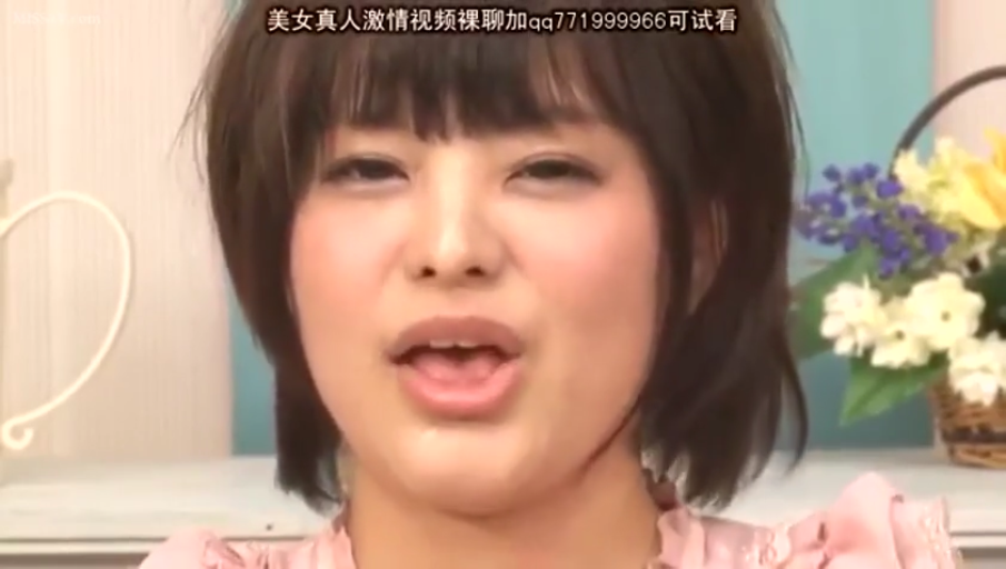 俯身 · 喘息 · 近景 · 健身房 · 动情 · 日本AV · 黑色运动内衣 · 沙袋
