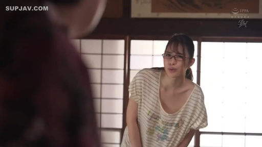 Glasses · Stand · Confused · Half-body close-up · Gaze · Loungewear · Japanese-style room · Framework glasses