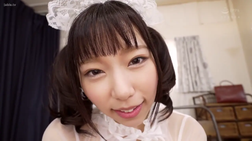 俯身 · 脸部特写 · 微笑 · 对视 · 女仆装 · 双马尾 · 室内房间 · 蕾丝头饰