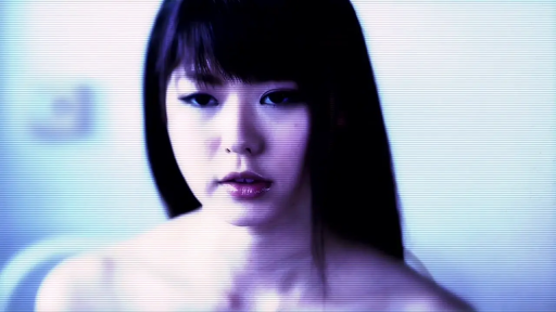 室内 · 面部特写 · 裸体 · 凝视 · 冷淡 · 正脸 · 滤镜效果