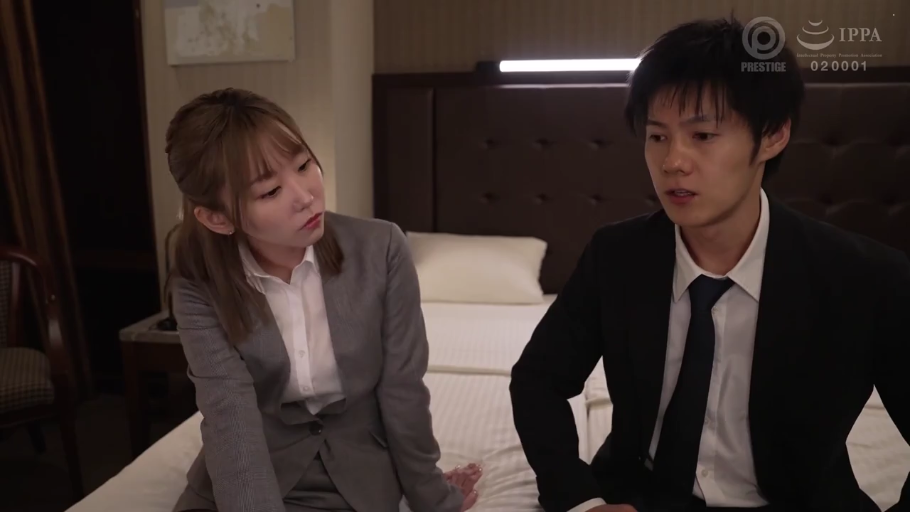 坐姿 · 交谈 · 严肃 · 中景 · 剧情 · 正装 · 酒店卧室