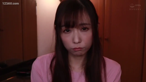 站立 · 微笑 · 清纯 · 户外 · 连衣裙 · 侧脸 · 雨伞 · 漫步