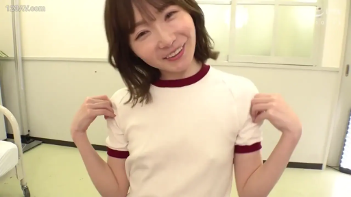 站立 · 展示 · 诊疗室 · 微笑 · 写真风格 · 体操服 · 近景特写