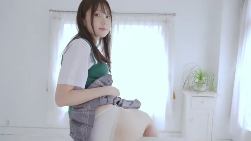 室内 · 坐姿 · 制服 · 掀裙