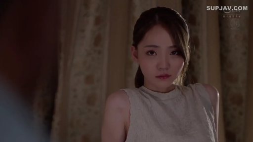 坐姿 · 忧郁 · 卧室 · 床铺 · 抚摸 · 窥视 · 场景 · 无袖衫