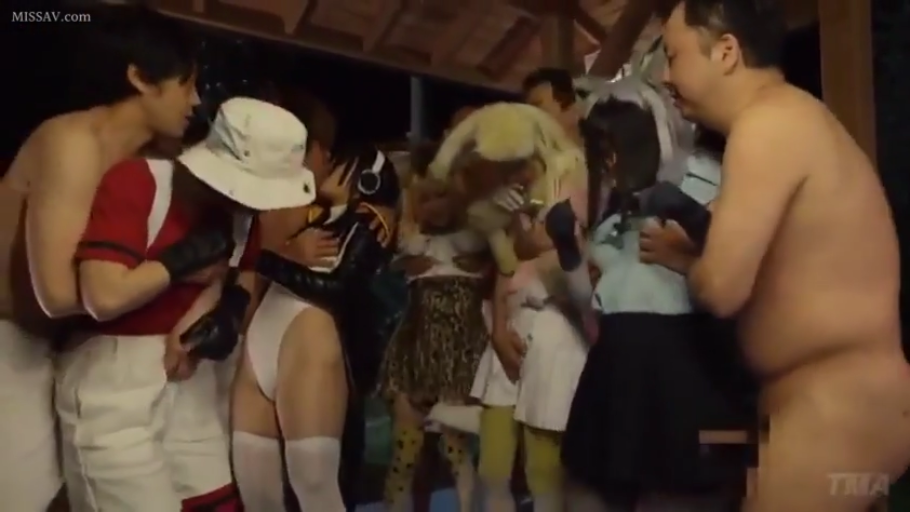 中景 · 拥抱 · 连体衣 · 乱交 · 多人 · 帽子 · 木屋 · 沉醉