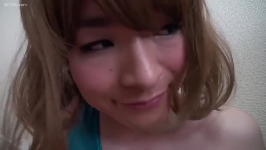 室内 · 脸部特写 · 微笑 · 长发 · 挑逗 · 正面 · 蓝色上衣