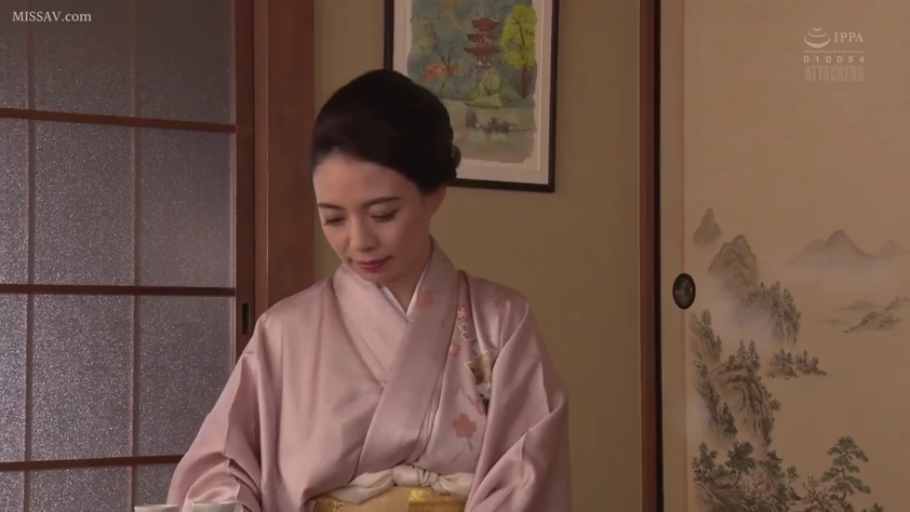 粉色和服