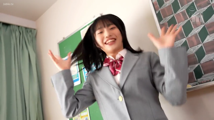 骑乘位 · 卧室 · 马赛克 · 床 · 臀部特写 · 性交抽插 · 运动内衣 · 侧脸专注