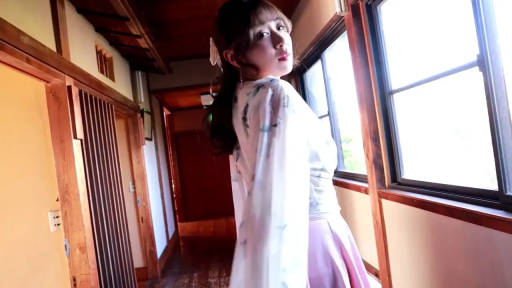 行走 · 行走 · 背影 · 发饰 · 和风 · 日式走廊 · 碎花长袖长裙