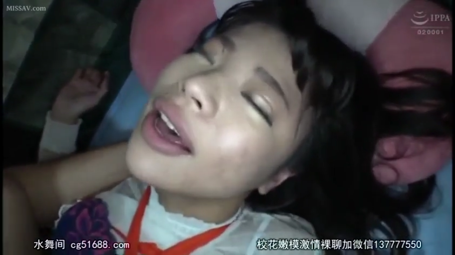 室内 · 性交 · 全裸 · 沙发 · 跪爬 · 欢愉 · 侧面特写 · 男女