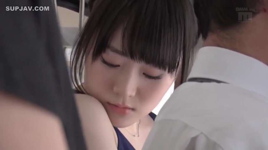 脸部特写 · 站立 · 电车 · 死库水