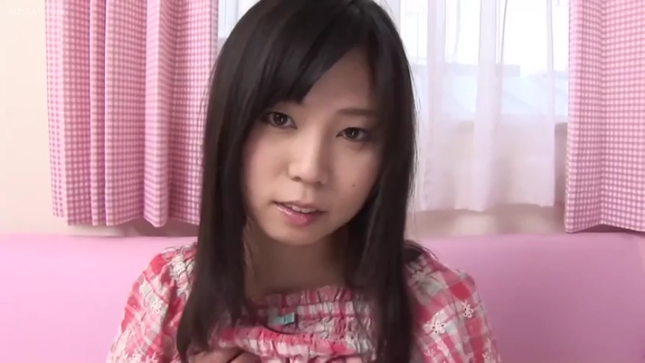 坐姿 · 中景 · 陶醉 · 书架 · 学生制服 · 制服诱惑 · 图书馆 · 自慰感