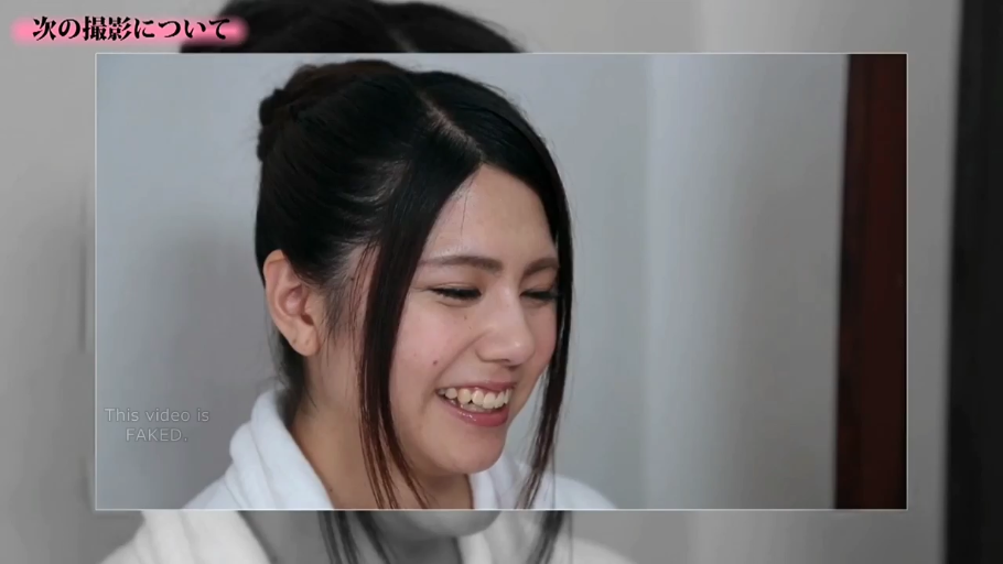 室内 · 脸部特写 · 正面 · 浴袍