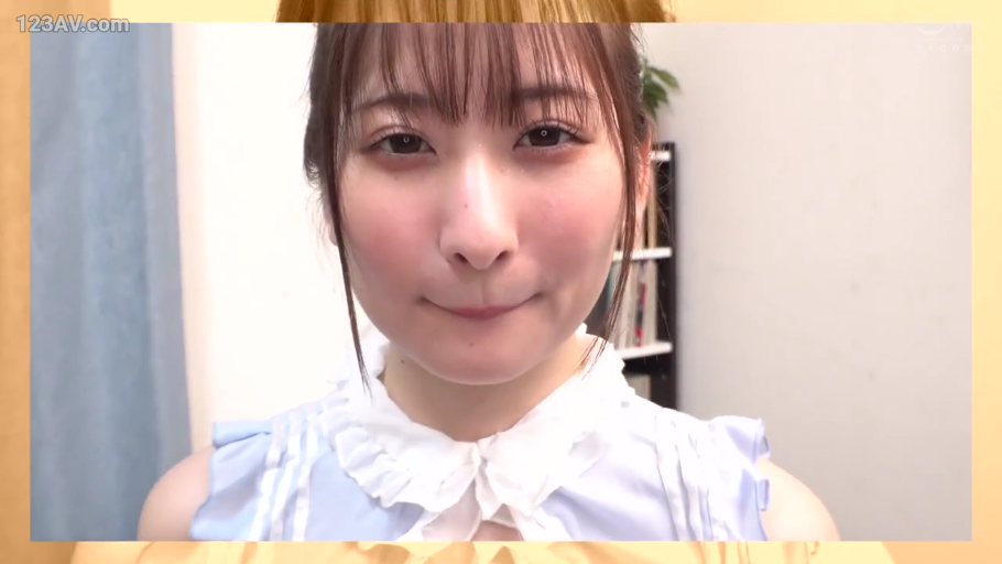 全身 · 马赛克 · 自慰 · 沙发 · 客厅 · M字开腿 · 露乳装 · 直视