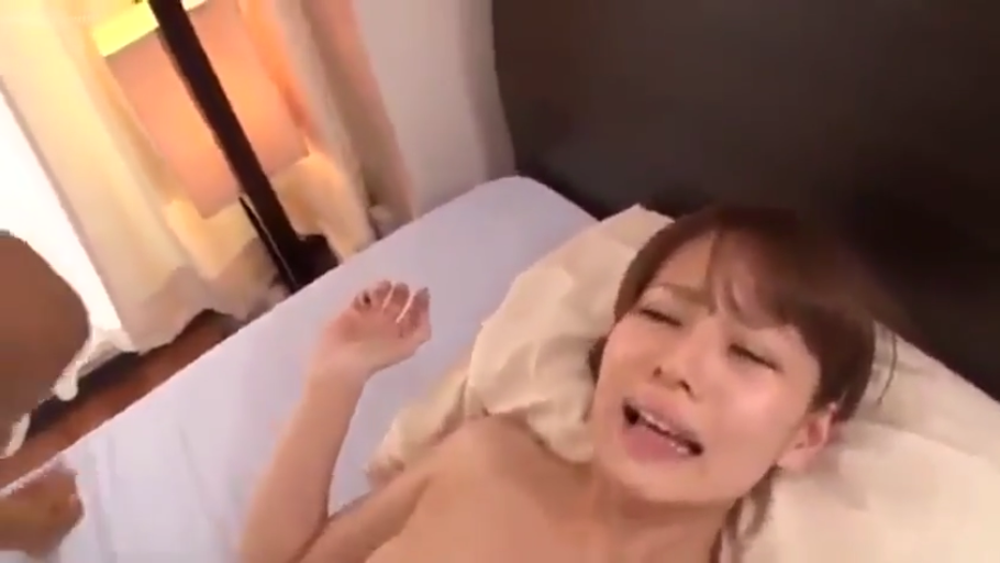 仰卧开腿 · 马赛克 · 迷离 · 沙发 · 裸体 · 抚摸 · 阴部