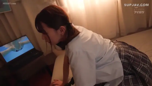 Side view · Bedroom · Computer · 跪趴 · 制服 · No expression · 观看