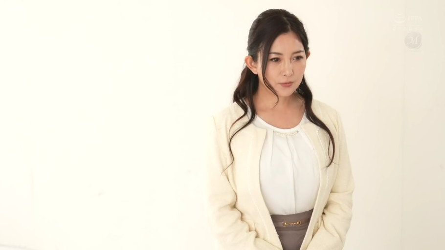 室内 · 自慰 · 张腿 · 打码 · 阴部 · 震动棒 · 挣扎 · 日常装