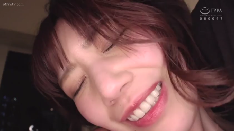 室内 · 愉悦 · 仰卧 · 张嘴 · 面部大特写 · 红发