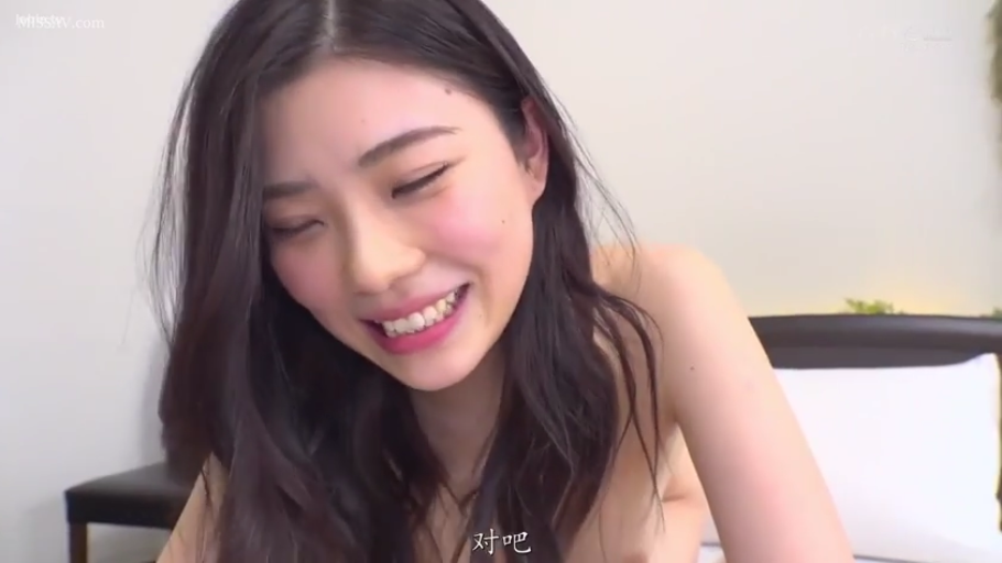 俯身 · 脸部特写 · 全裸 · 卧室 · 笑容 · 长发 · 互动