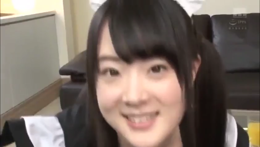 室内 · 全裸 · 享受 · 全景 · 台灯 · 跪姿 · 多人 · 多人性爱