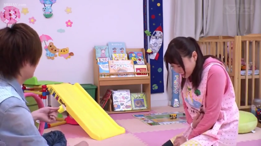 室内 · 中景 · 站姿 · 休闲装 · 剧情 · 害羞 · 剧情对话 · 漫画板