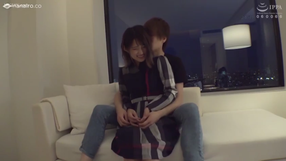 室内 · 格纹连衣裙