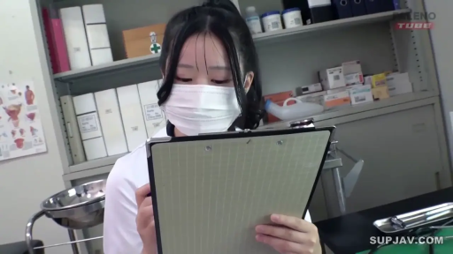 护士服 · 专注 · Stand · Half-body · 诊所 · 写字板 · Record