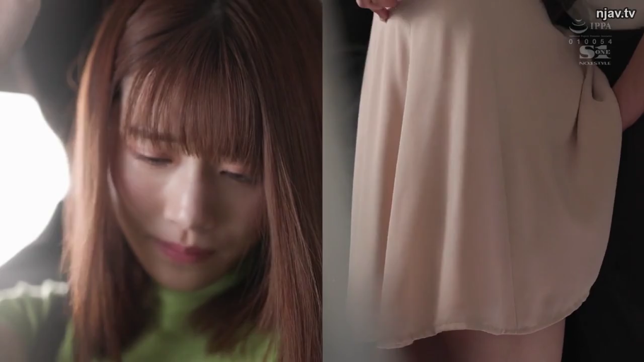 室内 · 脸部特写 · 站姿 · 害羞 · 分屏 · 浅色短裙