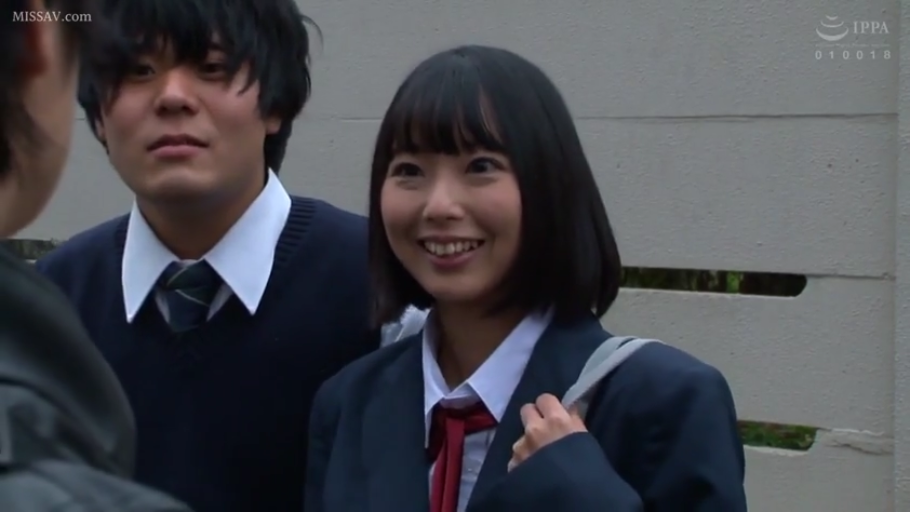 胸部特写 · 和室 · 自慰 · 偷窥视角 · 电风扇 · M字开腿 · 遮脸 · JK制服(露乳)