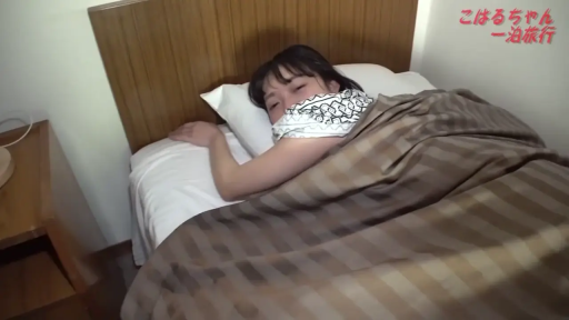 卧室 · 自然 · 半身 · 日系 · 侧卧 · 睡衣 · 睡眠 · 被子