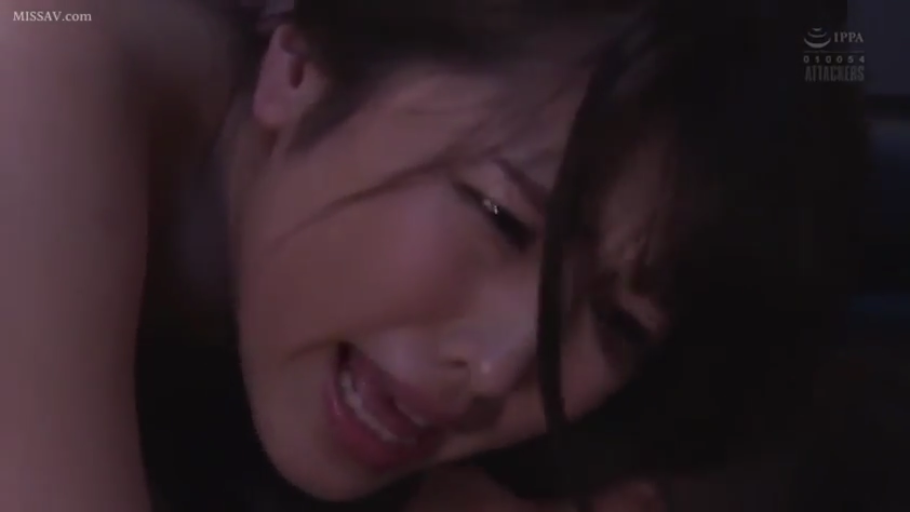 室內 · 性交 · 臉部特寫 · 全裸 · 俯臥 · 痛苦與快感 · 成人