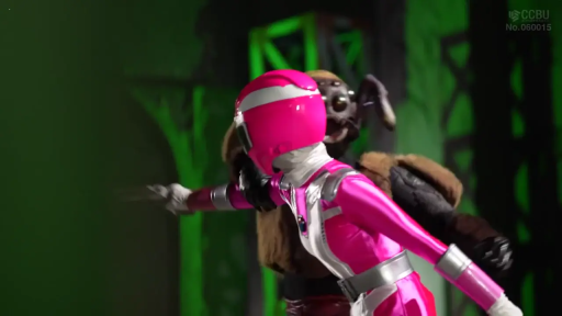 站立 · 半身 · 影棚 · 战队服 · 战斗