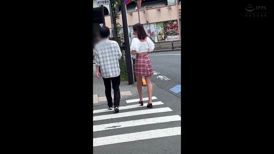 露乳 · 自慰 · 半身 · 房间 · M字开腿 · 体操服 · 阿黑颜 · 灯光