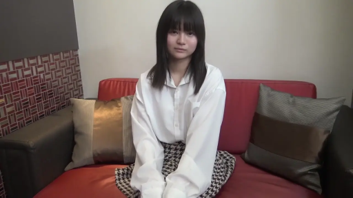 座り姿勢 · 单人 · 憂鬱 · 千鸟格裙 · ソファ · リビング · 坐着