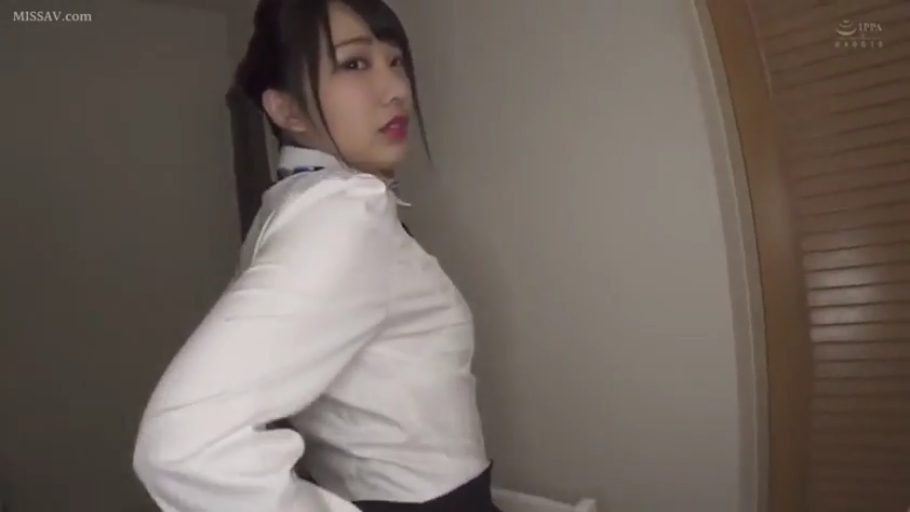 骑乘位 · 性交 · 阴部 · 卧室 · 枕头 · 群交 · 校园制服 · 兴奋