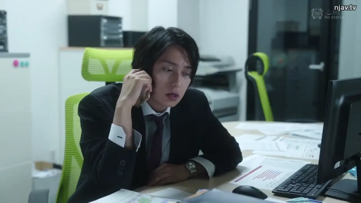 口交 · 闭眼 · 跪姿 · 嘴部 · 户外 · 有码 · 休闲服