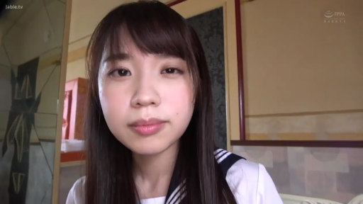 室内 · 顔部のクローズアップ · 注視 · 平凡 · 水手服 · 长发 · 正面