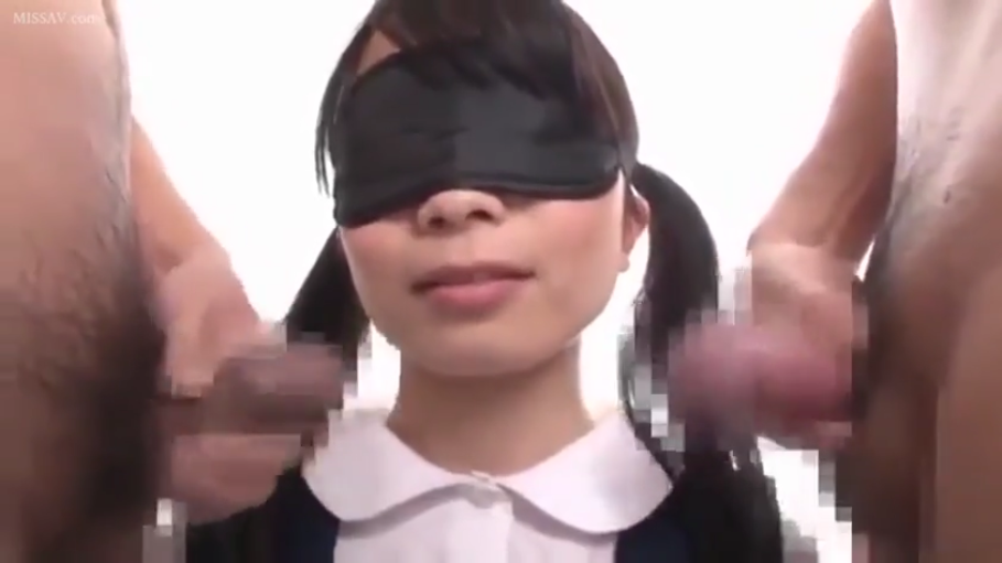 室内 · 全裸 · 台灯 · 诱惑 · 开腿坐 · POV · 阴部特写 · 掰穴