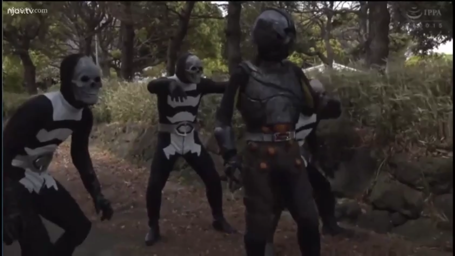 中景 · 户外 · 战斗服 · 盔甲 · 战斗姿势 · 特摄 · 围拢