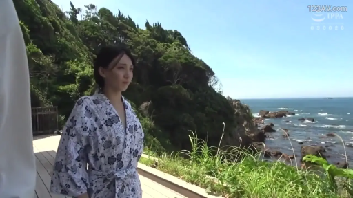 站立 · 中景 · 自然 · 浴衣 · 遠眺 · 海边露台