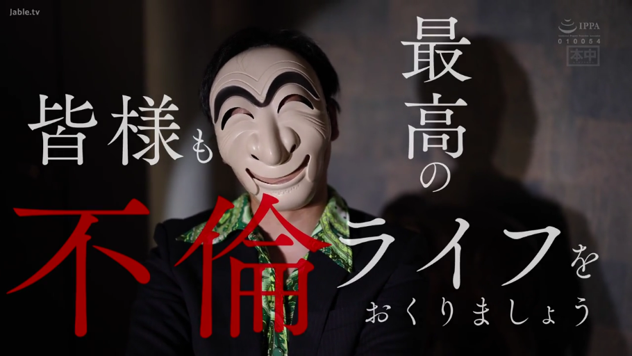 首饰 · 正面 · 开心 · 欢笑 · 群像 · 日常私服 · 明亮背景 · 拼屏特写