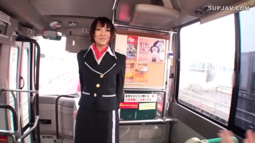 胸部 · 俯身 · 卧室 · 微笑 · 诱惑 · POV视角 · 被褥 · 紫色蕾丝吊带睡衣