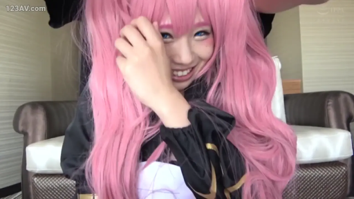 Indoor · Role-playing · Side-lying · Smile · 头部特写 · 嬉笑 · Cosplay服 · 粉色假发