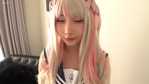 Indoor · 面部 · Smile · Gaze · Sailor suit · 长发 · 正面 · 发饰