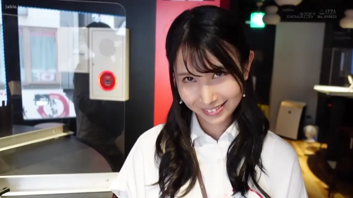 面部 · 站立 · 白衬衫 · 俏皮 · 对镜微笑 · 亚克力隔板 · OL系列 · 柜台前